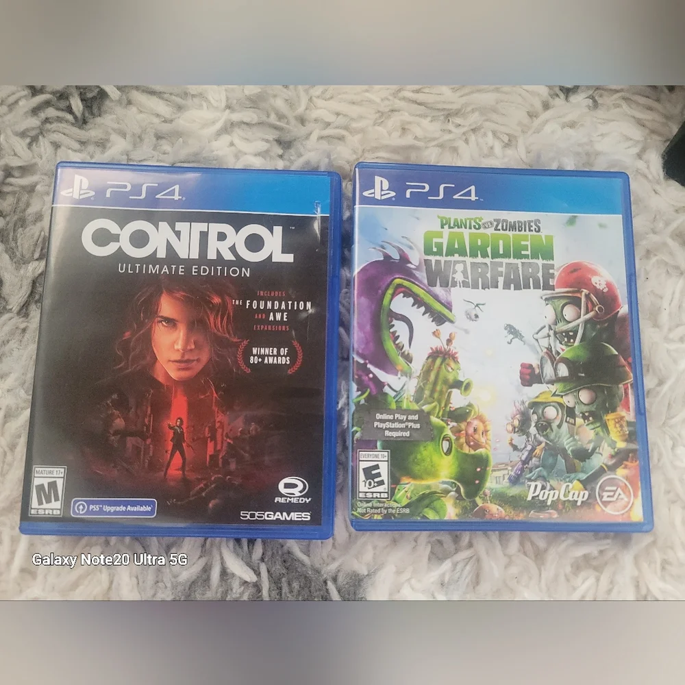 Sony PlayStation 4 Console Bundle - Black